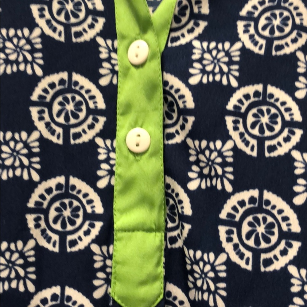 Medium Blouse - Picture 2 of 4